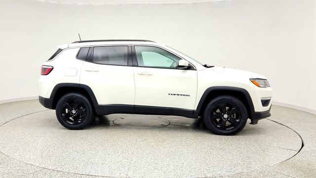 2019 Jeep Compass Latitude 4x4 - 23026181 - 3