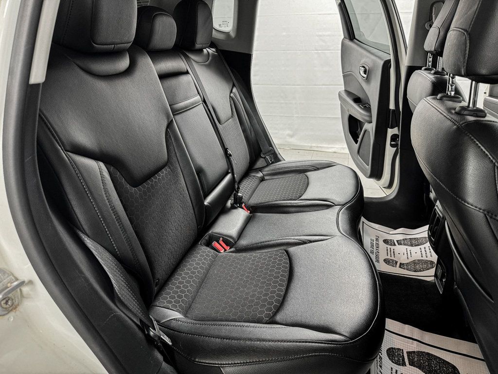 2019 Jeep Compass Latitude 4x4 - 22933507 - 9