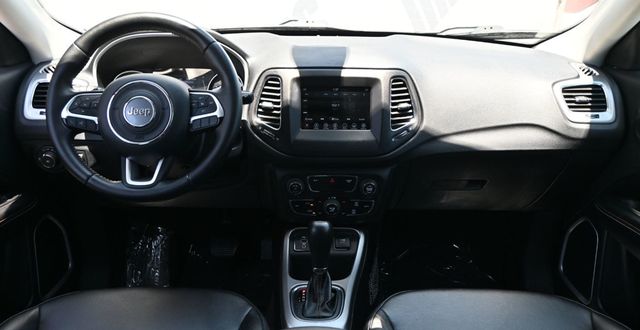 2019 Jeep Compass Latitude FWD - 23057586 - 10