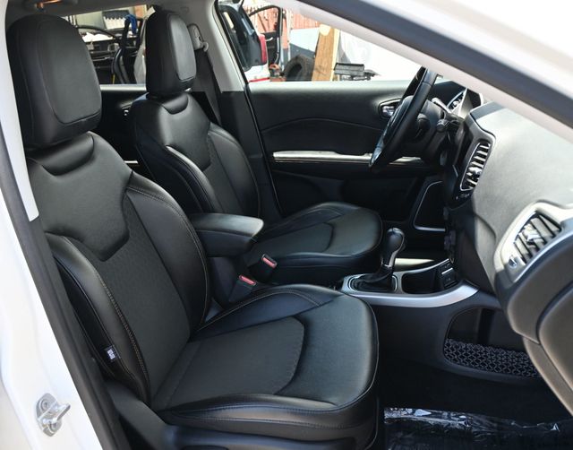 2019 Jeep Compass Latitude FWD - 23057586 - 18