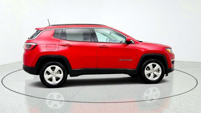 2019 Jeep Compass Latitude FWD - 23097062 - 3