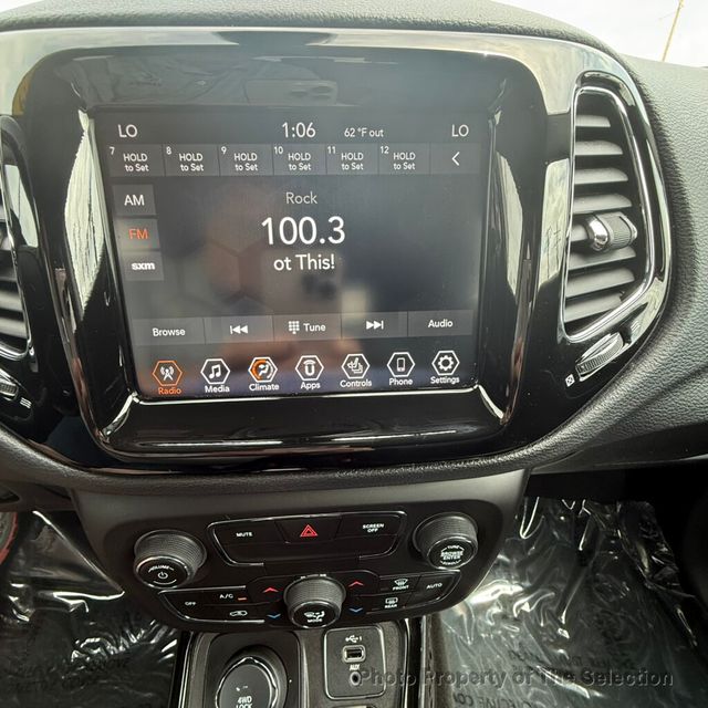 2019 Jeep Compass LIMITED 4WD W/ HEATED SEATS & STEERING WHEEL - 22567368 - 31