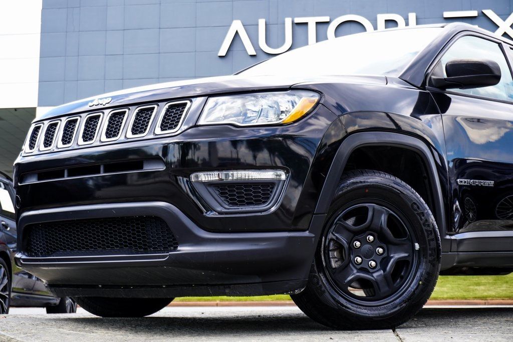 2019 Jeep Compass Sport photo 2