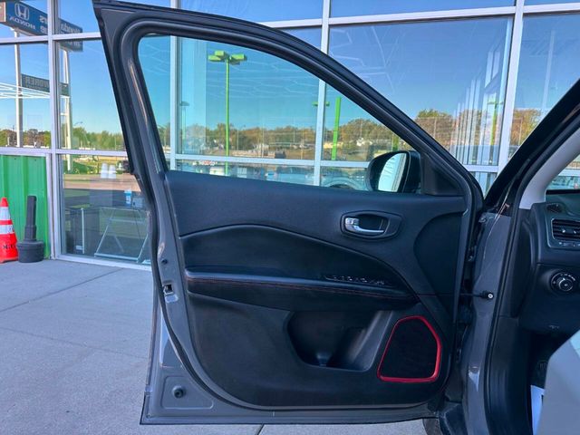 2019 Jeep Compass Trailhawk 4x4 - 22943143 - 20