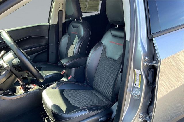 2019 Jeep Compass Trailhawk 4x4 - 23001827 - 9
