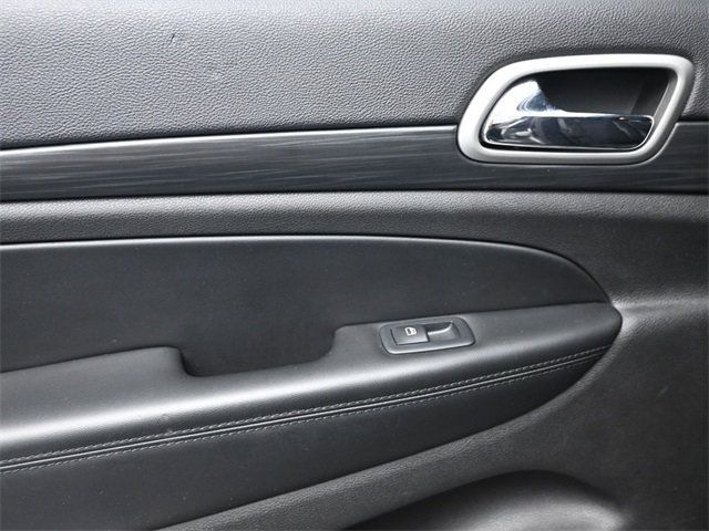 2019 Jeep Grand Cherokee Altitude 4x2 - 22921161 - 11