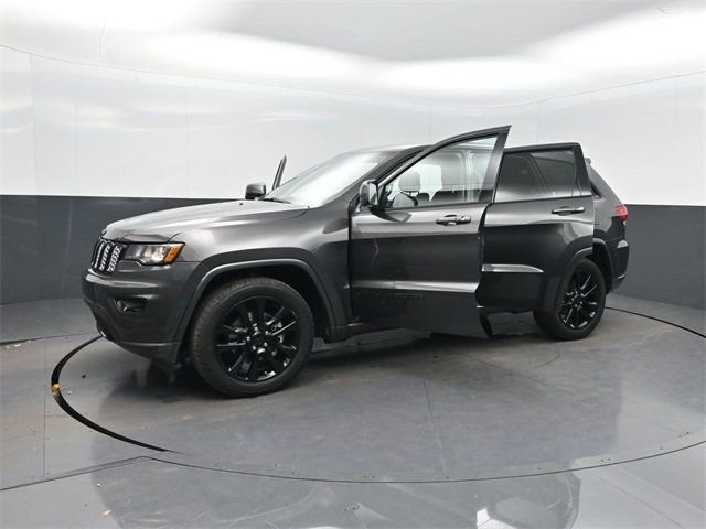 2019 Jeep Grand Cherokee Altitude 4x2 - 22921161 - 34