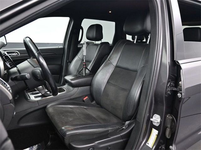 2019 Jeep Grand Cherokee Altitude photo 2