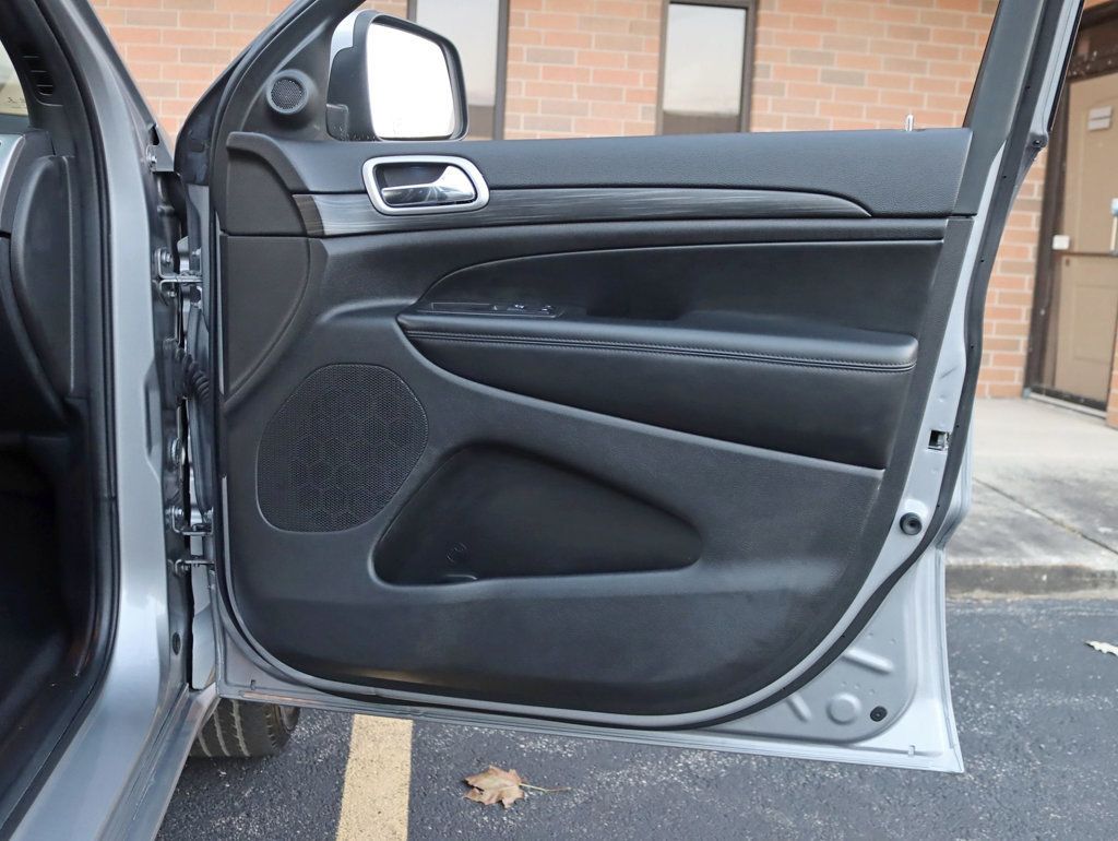 2019 Jeep Grand Cherokee Altitude 4x4 - 22952835 - 24