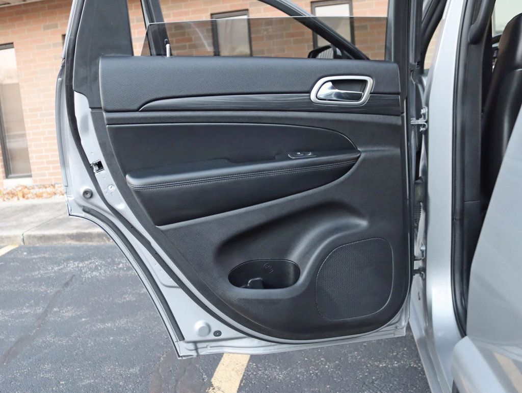 2019 Jeep Grand Cherokee Altitude 4x4 - 22952835 - 25