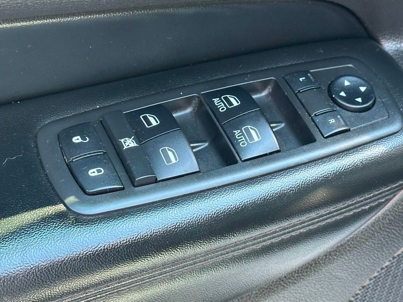 2019 Jeep Grand Cherokee Altitude 4x4 - 22901083 - 9