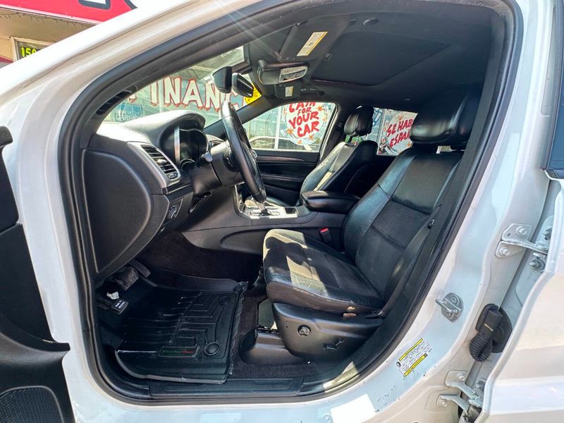 2019 Jeep Grand Cherokee Altitude 4x4 - 22901083 - 10