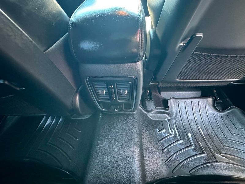 2019 Jeep Grand Cherokee Altitude 4x4 - 22901083 - 20