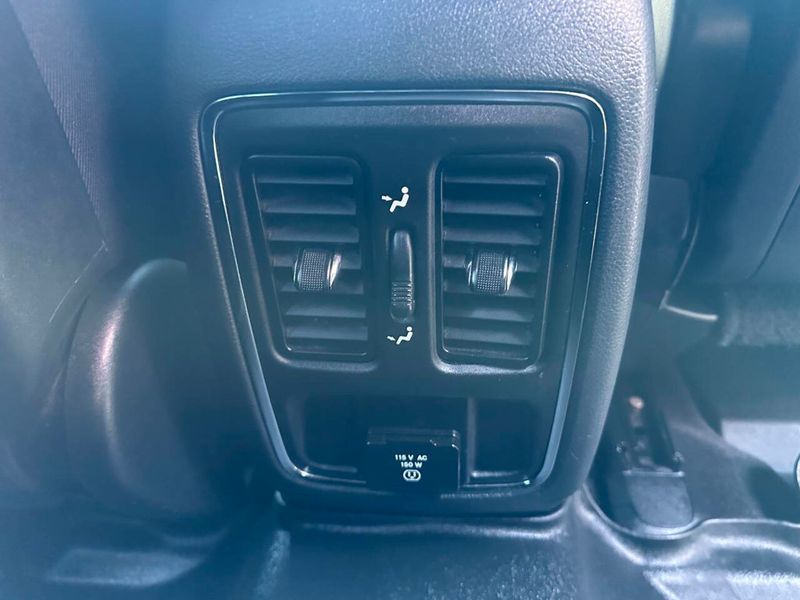 2019 Jeep Grand Cherokee Altitude 4x4 - 22901083 - 21
