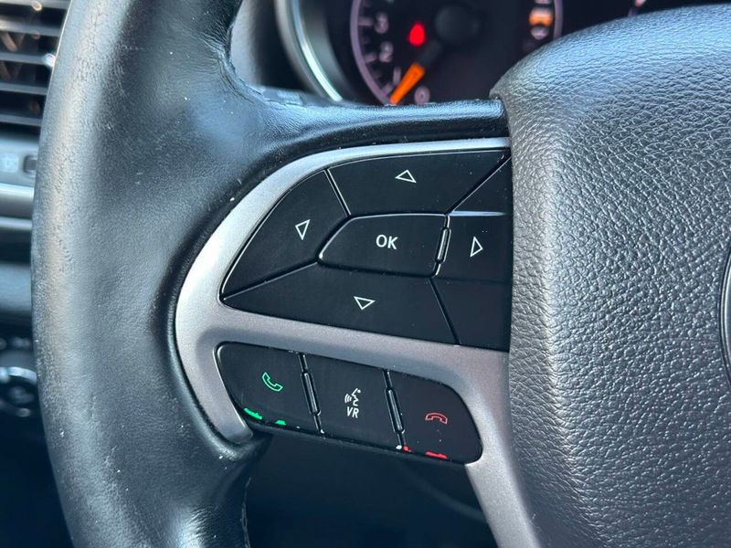 2019 Jeep Grand Cherokee Altitude 4x4 - 22901083 - 31