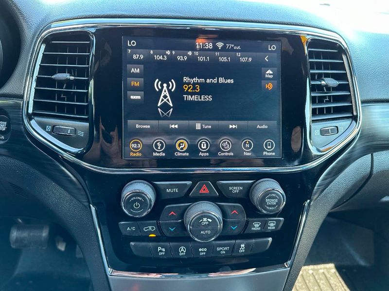 2019 Jeep Grand Cherokee Altitude 4x4 - 22901083 - 35