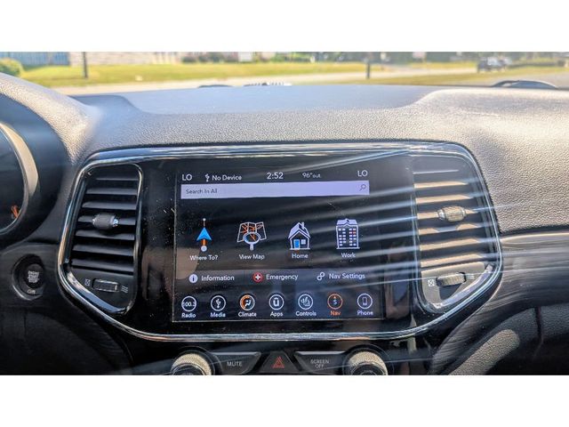 2019 Jeep Grand Cherokee Altitude 4x4 - 22955544 - 27