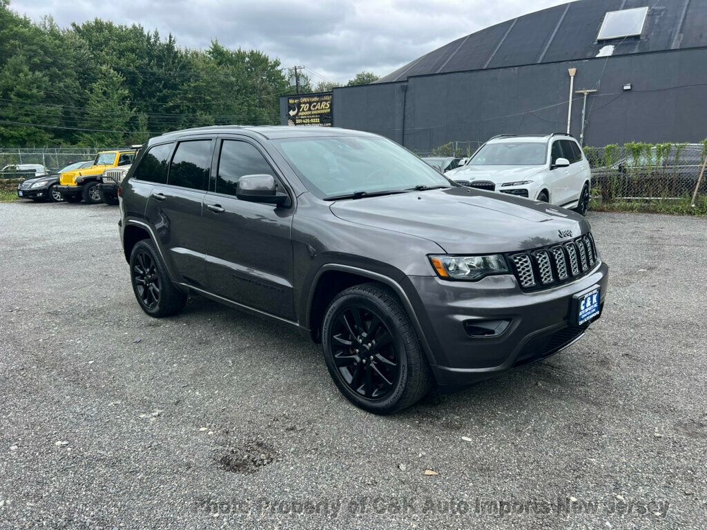 2019 Jeep Grand Cherokee Altitude photo 12