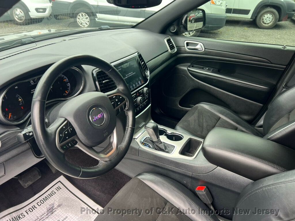 2019 Jeep Grand Cherokee Altitude photo 21