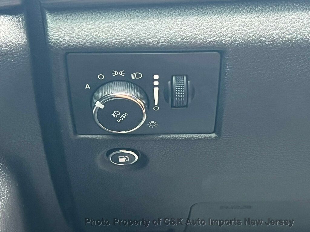 2019 Jeep Grand Cherokee Altitude photo 25