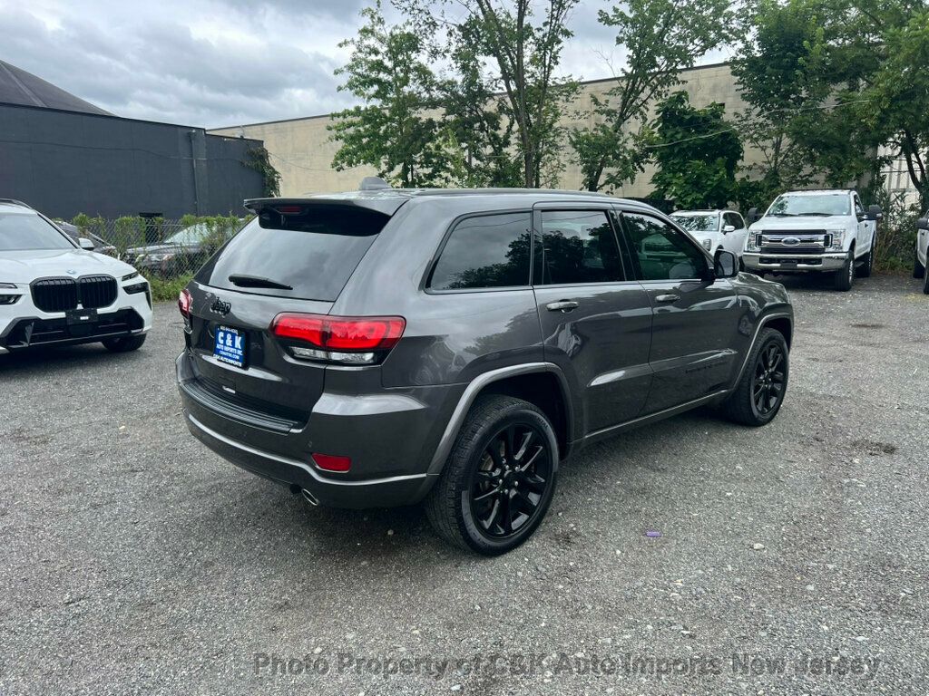 2019 Jeep Grand Cherokee Altitude photo 9