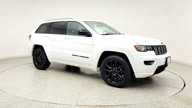2019 Jeep Grand Cherokee Altitude 4x4 w/ Power Sunroof - 23023135 - 2
