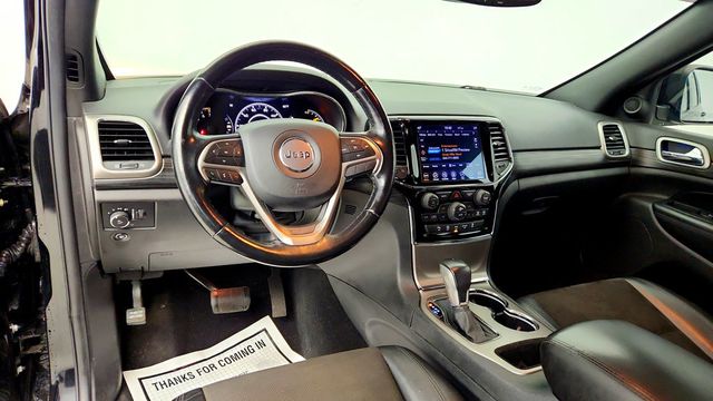 2019 Jeep Grand Cherokee Altitude 4x4 w/ Power Sunroof, Nav, Heated Seats & Black Wheels - 23088531 - 10
