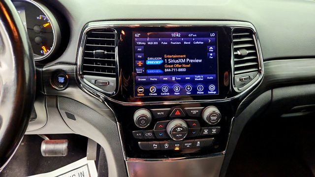 2019 Jeep Grand Cherokee Altitude 4x4 w/ Power Sunroof, Nav, Heated Seats & Black Wheels - 23088531 - 15