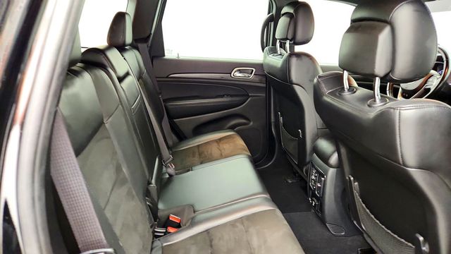 2019 Jeep Grand Cherokee Altitude 4x4 w/ Power Sunroof, Nav, Heated Seats & Black Wheels - 23088531 - 21