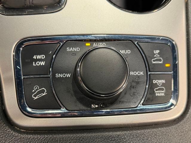 2019 Jeep Grand Cherokee High Altitude 4x4 - 23070445 - 38