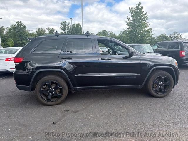 2019 Jeep Grand Cherokee Laredo - 23063735 - 3