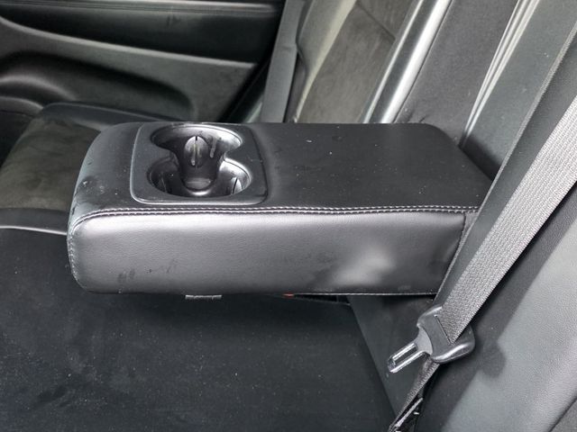 2019 Jeep Grand Cherokee Laredo - 23070377 - 9