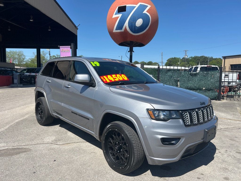 2019 Jeep Grand Cherokee LAREDO - 23009801 | Video 1