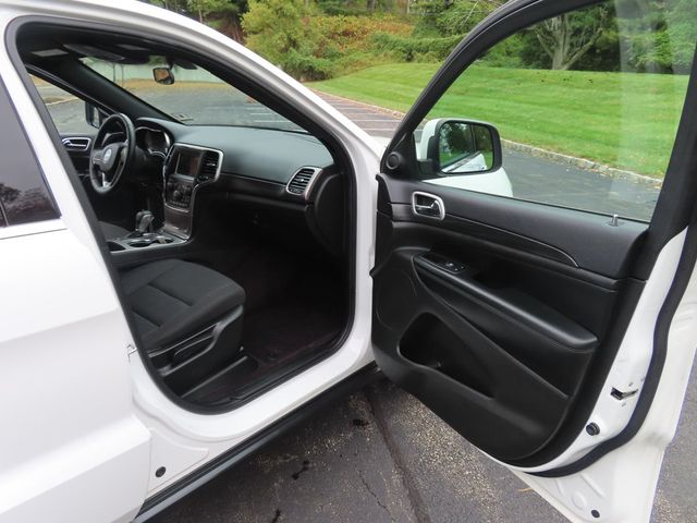 2019 Jeep Grand Cherokee Laredo 4x4 - 22928144 - 18