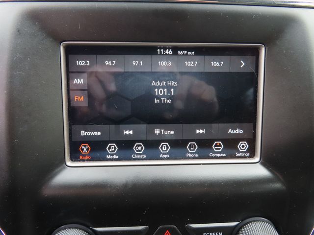 2019 Jeep Grand Cherokee Laredo 4x4 - 22928144 - 31