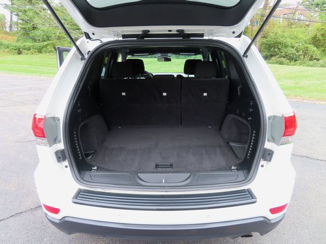 2019 Jeep Grand Cherokee Laredo 4x4 - 22928144 - 36