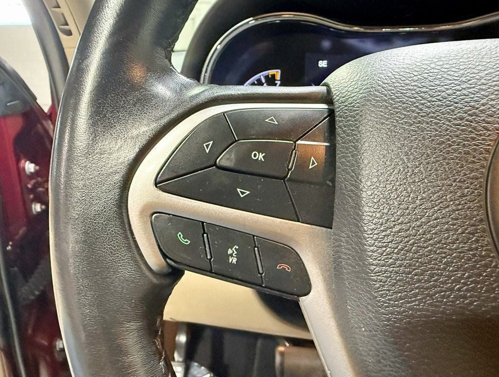 2019 Jeep Grand Cherokee Laredo E 4x2 - 22942798 - 11