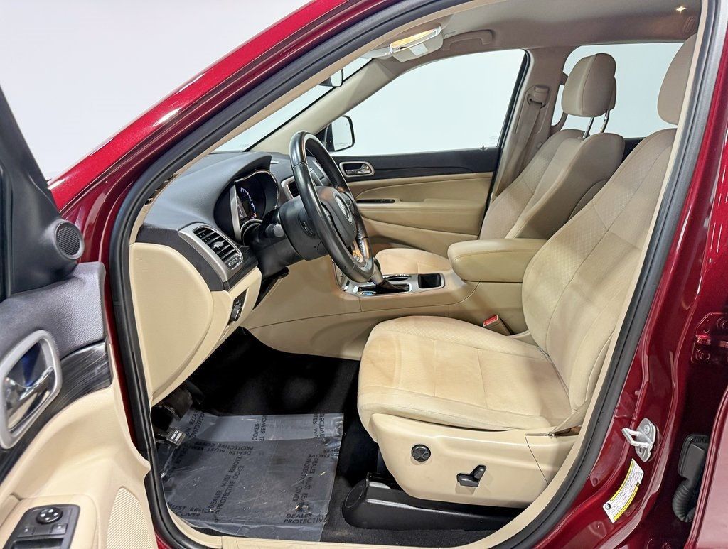 2019 Jeep Grand Cherokee Laredo E 4x2 - 22942798 - 25