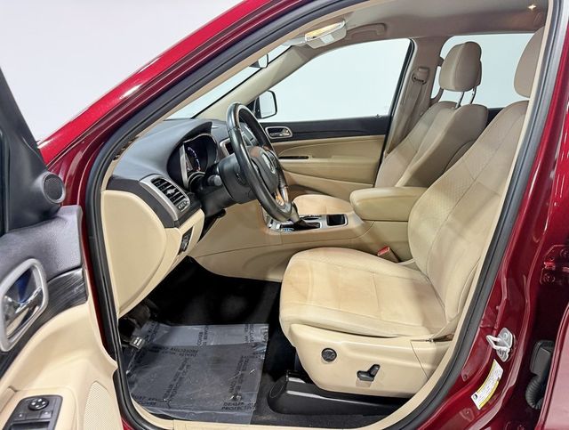 2019 Jeep Grand Cherokee Laredo E 4x2 - 22942798 - 25