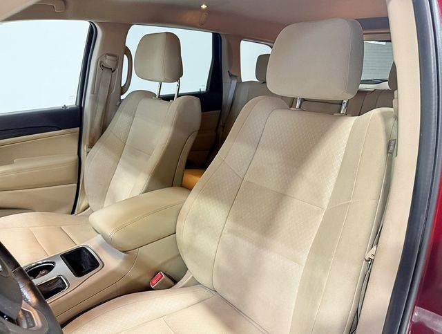 2019 Jeep Grand Cherokee Laredo E 4x2 - 22942798 - 29