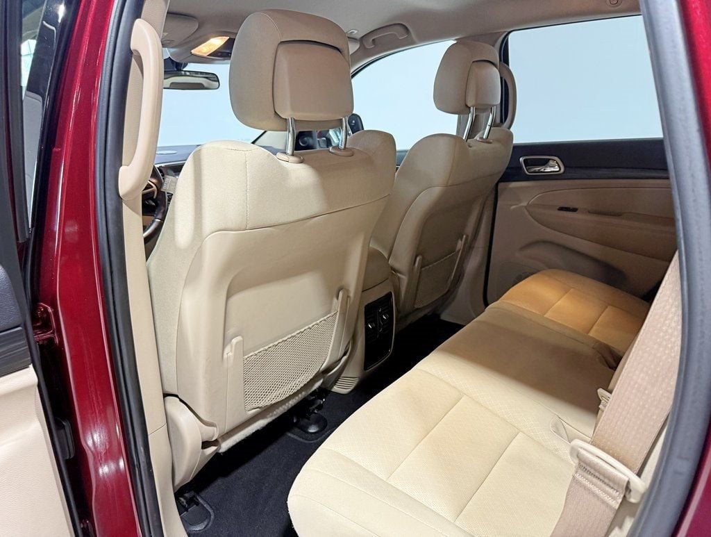 2019 Jeep Grand Cherokee Laredo E 4x2 - 22942798 - 34