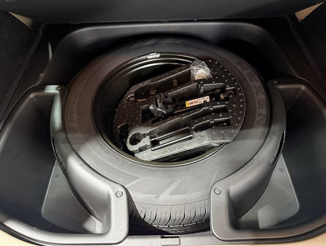 2019 Jeep Grand Cherokee Laredo E 4x2 - 22942798 - 37