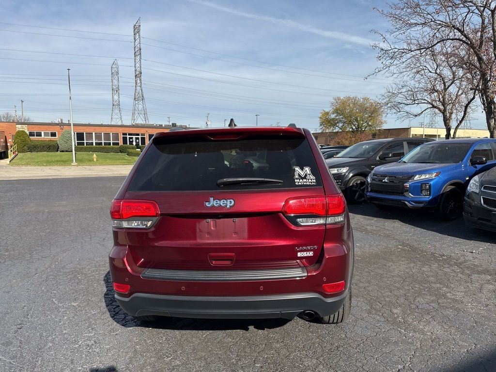 2019 Jeep Grand Cherokee Laredo E 4x2 - 22942798 - 4