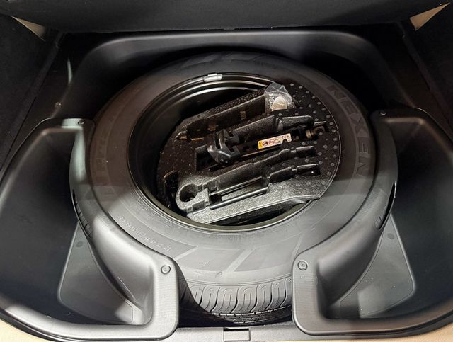 2019 Jeep Grand Cherokee Laredo E 4x2 - 23096504 - 37