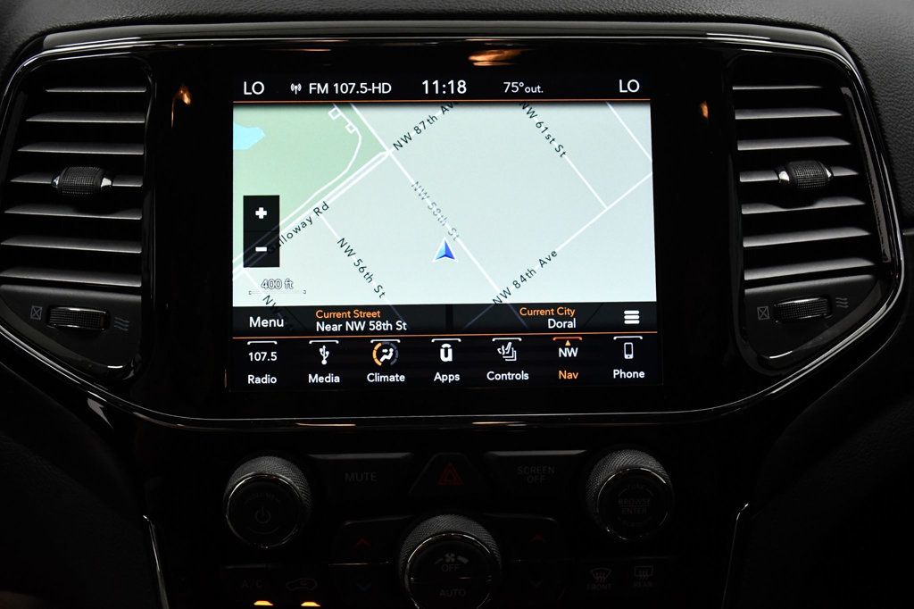 2019 Jeep Grand Cherokee Laredo E 4x2 - 22958155 - 26