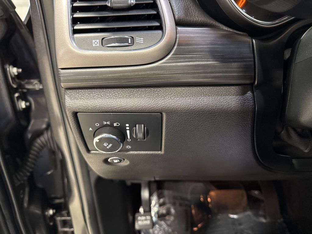 2019 Jeep Grand Cherokee Laredo E 4x4 - 23021286 - 11