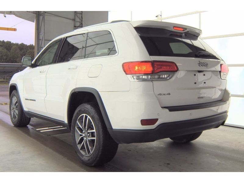 2019 Jeep Grand Cherokee Laredo E photo 4