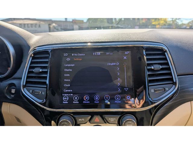 2019 Jeep Grand Cherokee Laredo E 4x4 - 22930022 - 28