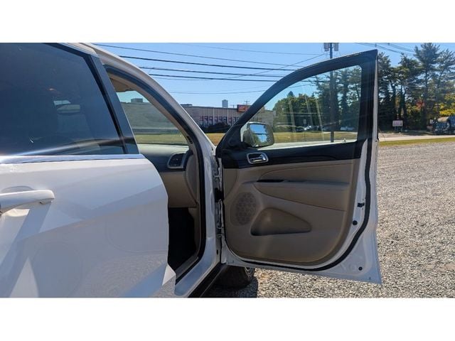 2019 Jeep Grand Cherokee Laredo E 4x4 - 22988658 - 10