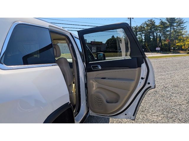 2019 Jeep Grand Cherokee Laredo E 4x4 - 22988658 - 11